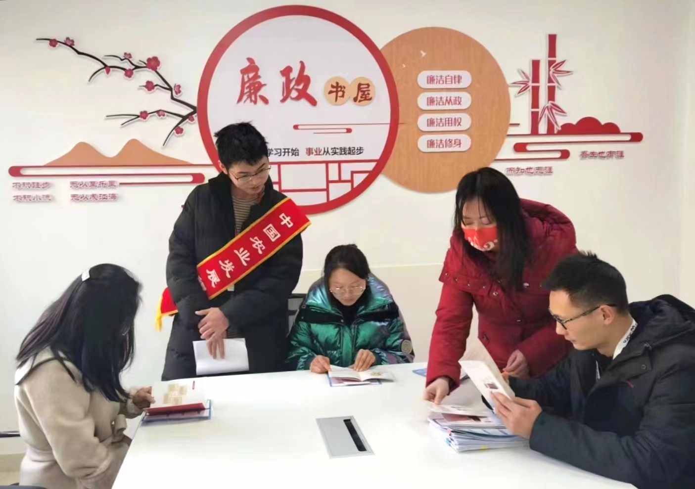 農發行四川資陽市分行 開展防范非法集資宣傳活動